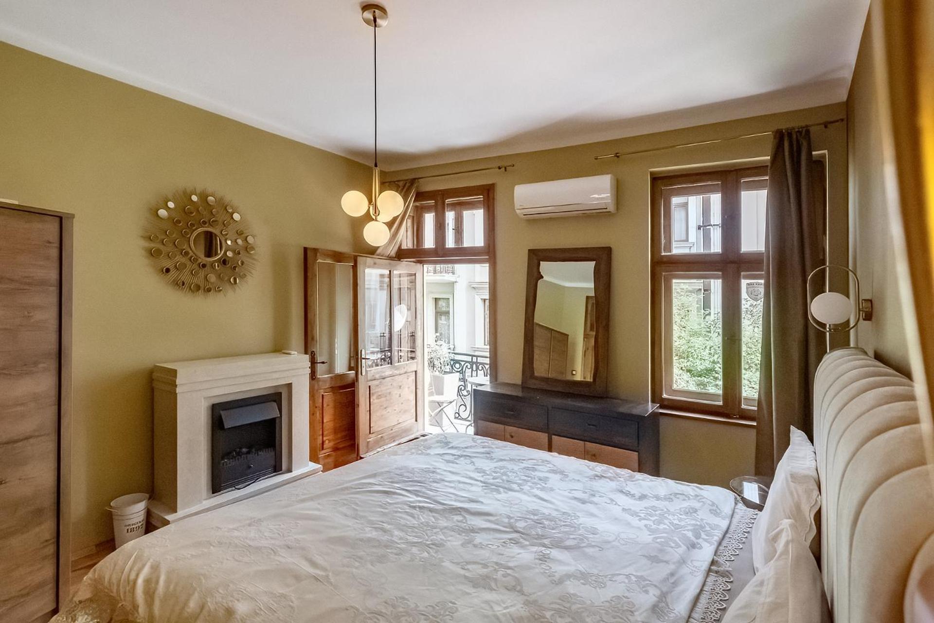 Center High Class 3 Bedroom Appartement Sofia