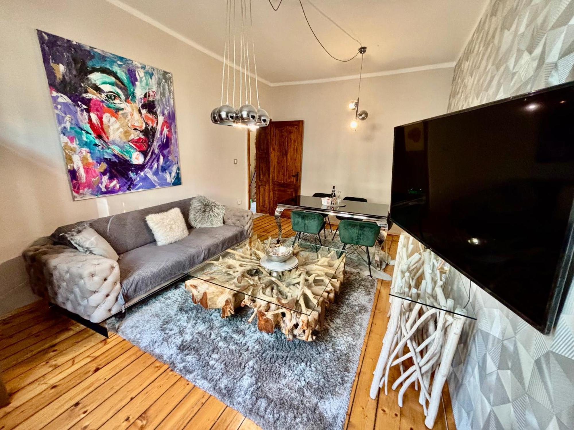 Center High Class 3 Bedroom