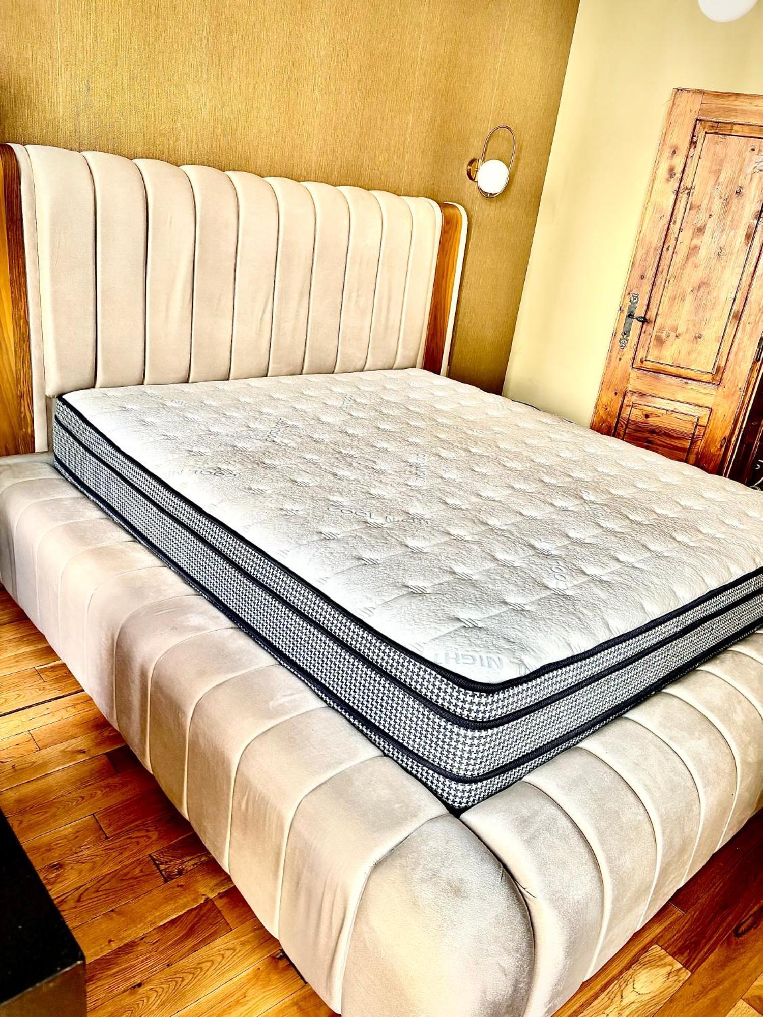 Center High Class 3 Bedroom Appartement