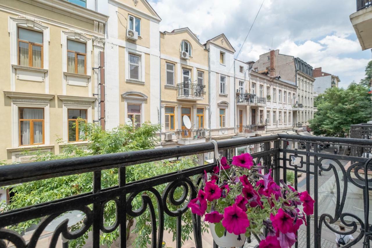 Center High Class 3 Bedroom Appartement